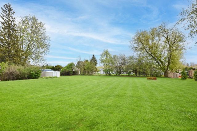 2073 Sumner STREET, Hartford, WI 53027