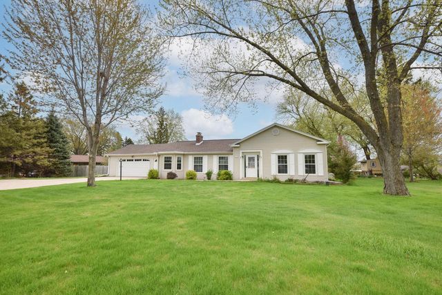 2073 Sumner STREET, Hartford, WI 53027