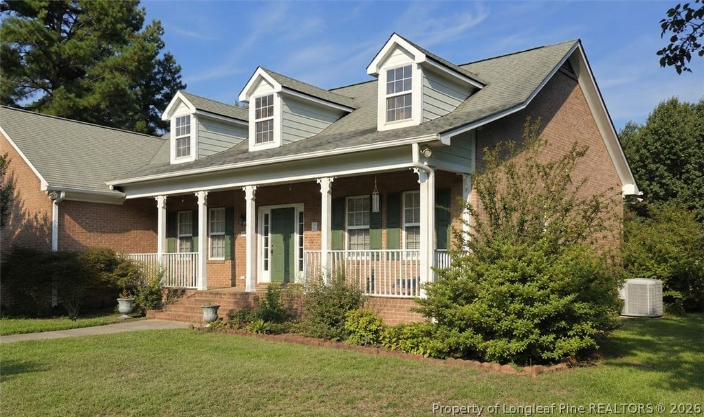 6104 Castlebrooke Lane, Linden, NC 28356 — exterior