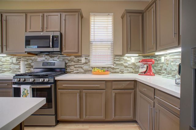 180 Mahonia Cir, Sacramento, CA 95835