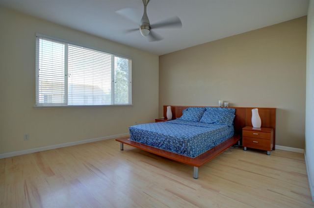180 Mahonia Cir, Sacramento, CA 95835