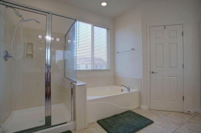 180 Mahonia Cir, Sacramento, CA 95835