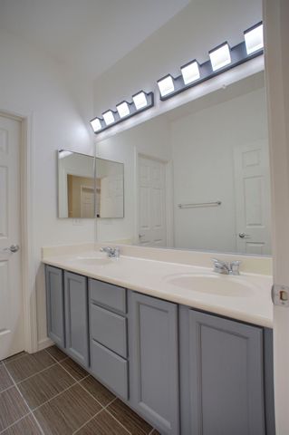 180 Mahonia Cir, Sacramento, CA 95835