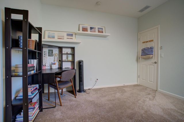 180 Mahonia Cir, Sacramento, CA 95835