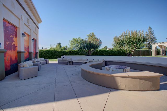 180 Mahonia Cir, Sacramento, CA 95835