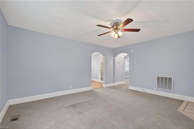 121 W Government AVE, Norfolk, VA 23503