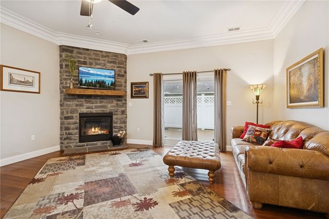 336 Village Court, Ligonier Boro, PA 15658