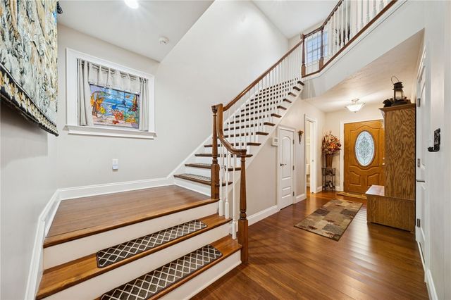 336 Village Court, Ligonier Boro, PA 15658