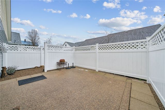 336 Village Court, Ligonier Boro, PA 15658