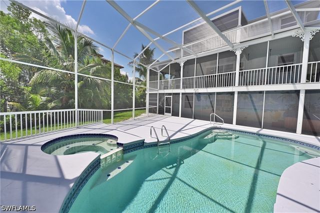 200 Topanga DR, Bonita Springs, FL 34134