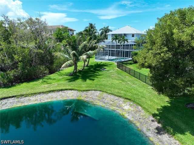 200 Topanga DR, Bonita Springs, FL 34134