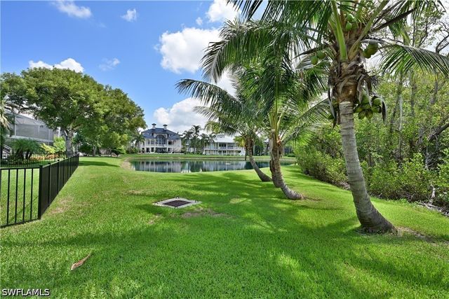 200 Topanga DR, Bonita Springs, FL 34134