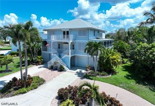 200 Topanga DR, Bonita Springs, FL 34134