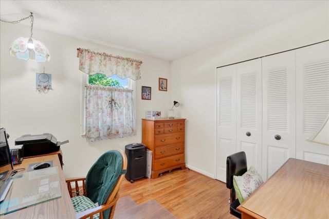 6 WASHINGTON RD, New Freedom, PA 17349