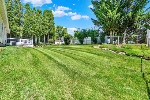 6 WASHINGTON RD, New Freedom, PA 17349