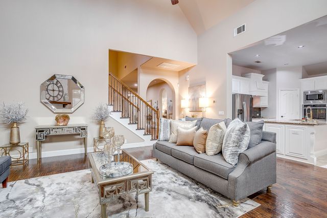 4318 Gleneagles Drive, Mansfield, TX 76063