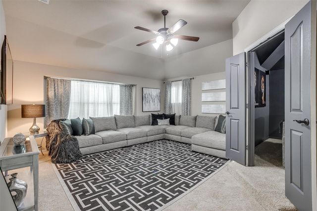 4318 Gleneagles Drive, Mansfield, TX 76063