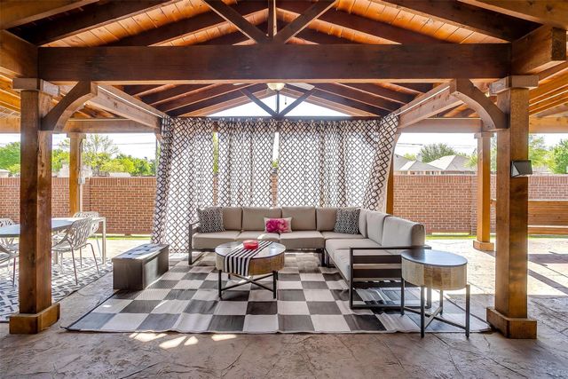 4318 Gleneagles Drive, Mansfield, TX 76063