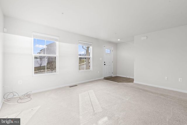 12 WILLOW WOODS DR, La Plata, MD 20646