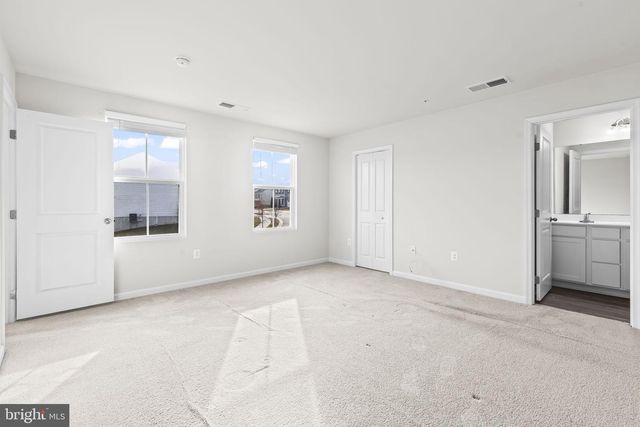 12 WILLOW WOODS DR, La Plata, MD 20646