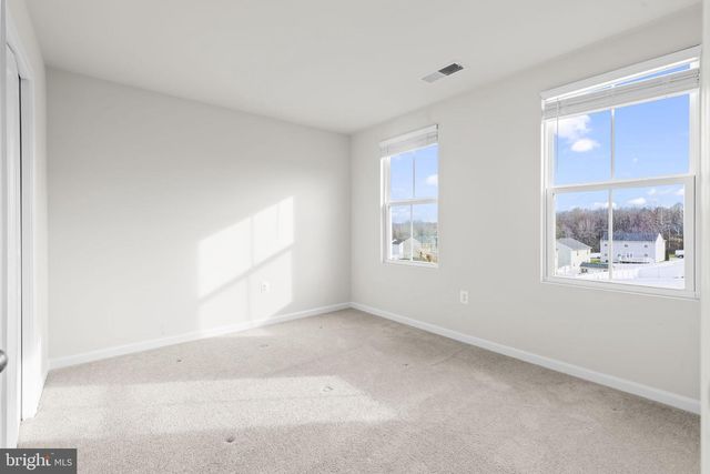 12 WILLOW WOODS DR, La Plata, MD 20646