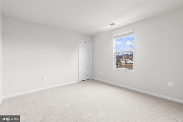 12 WILLOW WOODS DR, La Plata, MD 20646