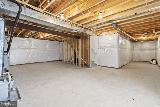 12 WILLOW WOODS DR, La Plata, MD 20646