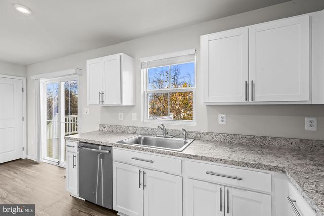 12 WILLOW WOODS DR, La Plata, MD 20646