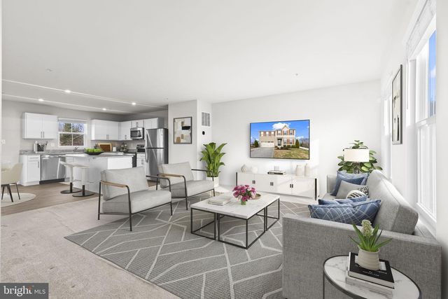 12 WILLOW WOODS DR, La Plata, MD 20646