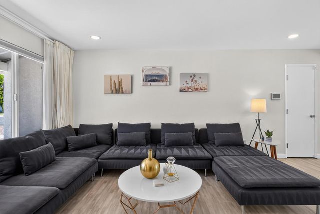 2292 E Bellamy Road, Palm Springs, CA 92262