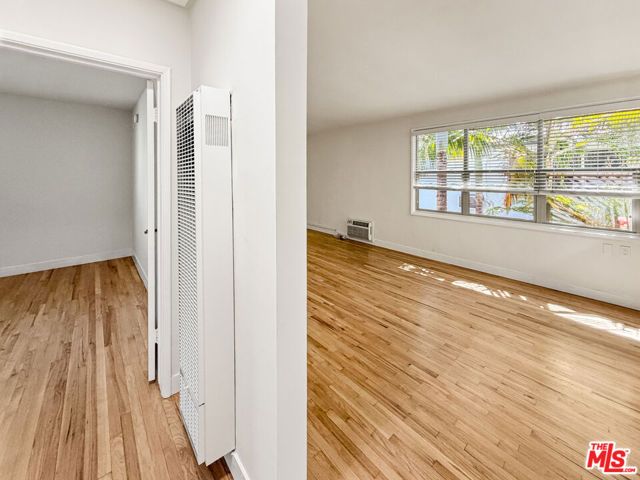 1216 N Crescent Heights Boulevard 18, West Hollywood, CA 90046