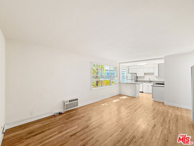 1216 N Crescent Heights Boulevard 18, West Hollywood, CA 90046