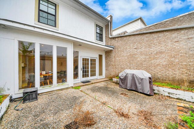 1734 S Gessner Road, Houston, TX 77063