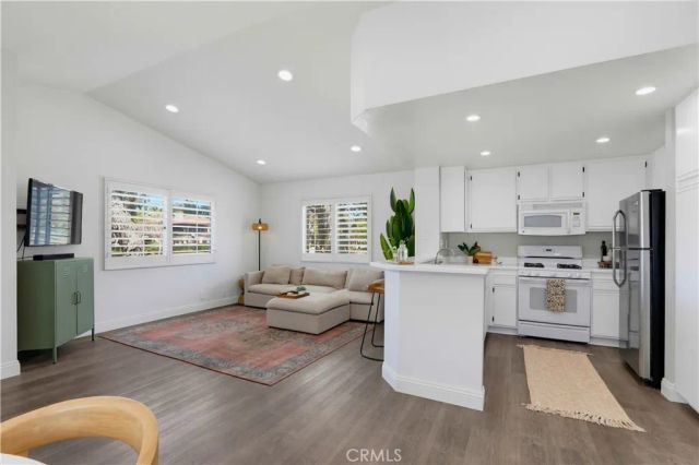 23 Pomelo, Rancho Santa Margarita, CA 92688