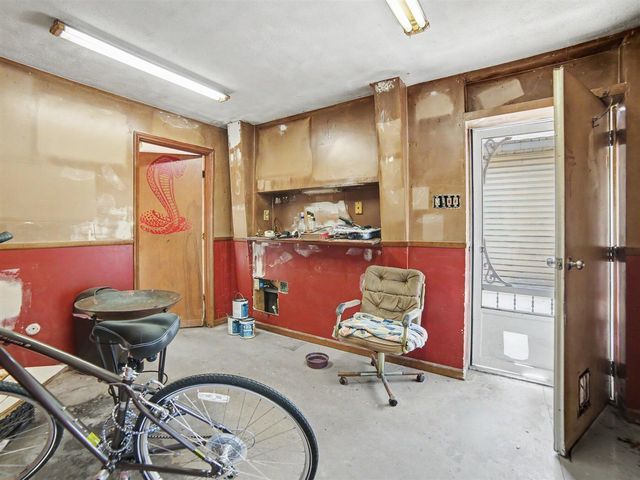 4905 N Wayne Road, Pentwater, MI 49449