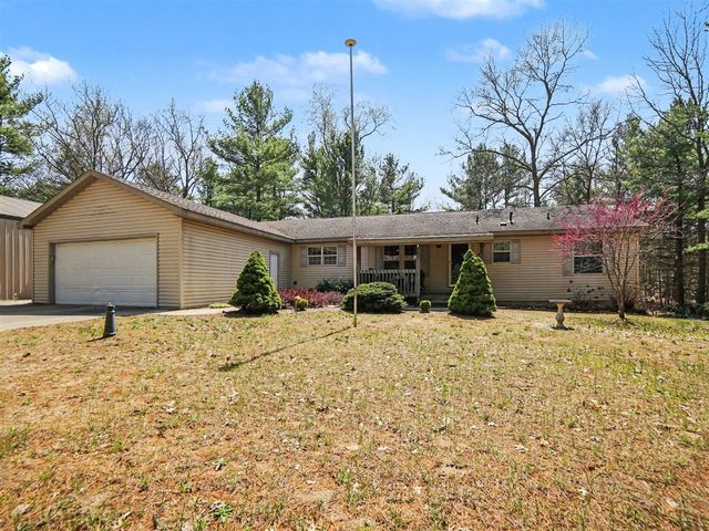 4905 N Wayne Road, Pentwater, MI 49449