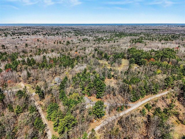 4905 N Wayne Road, Pentwater, MI 49449