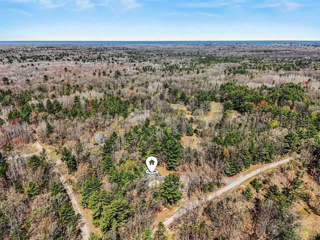 4905 N Wayne Road, Pentwater, MI 49449