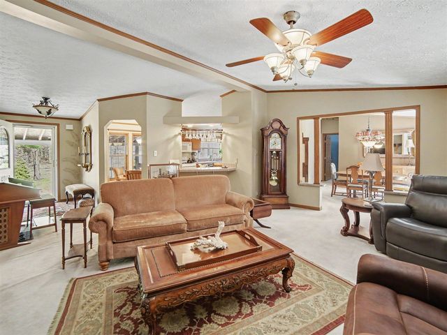 4905 N Wayne Road, Pentwater, MI 49449