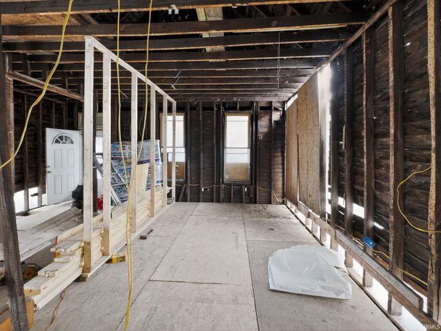 313 S Elm Avenue, Evansville, IN 47712