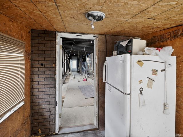 313 S Elm Avenue, Evansville, IN 47712