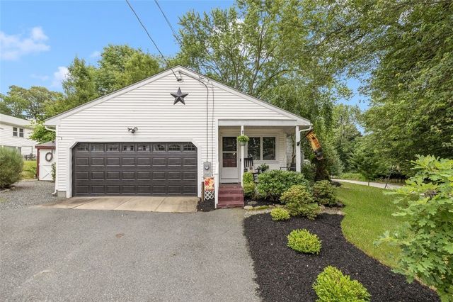 27 Nixon Street, Cumberland, RI 02864