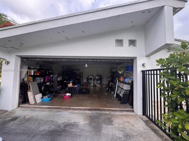 12800 SW 82nd Ct, Pinecrest, FL 33156