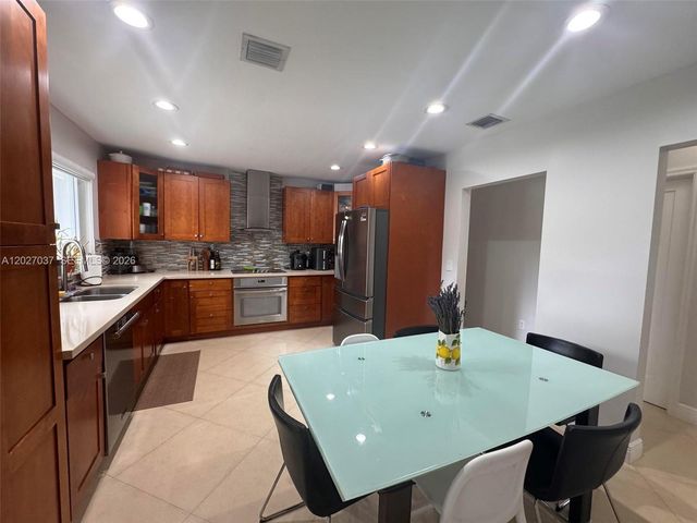 12800 SW 82nd Ct, Pinecrest, FL 33156
