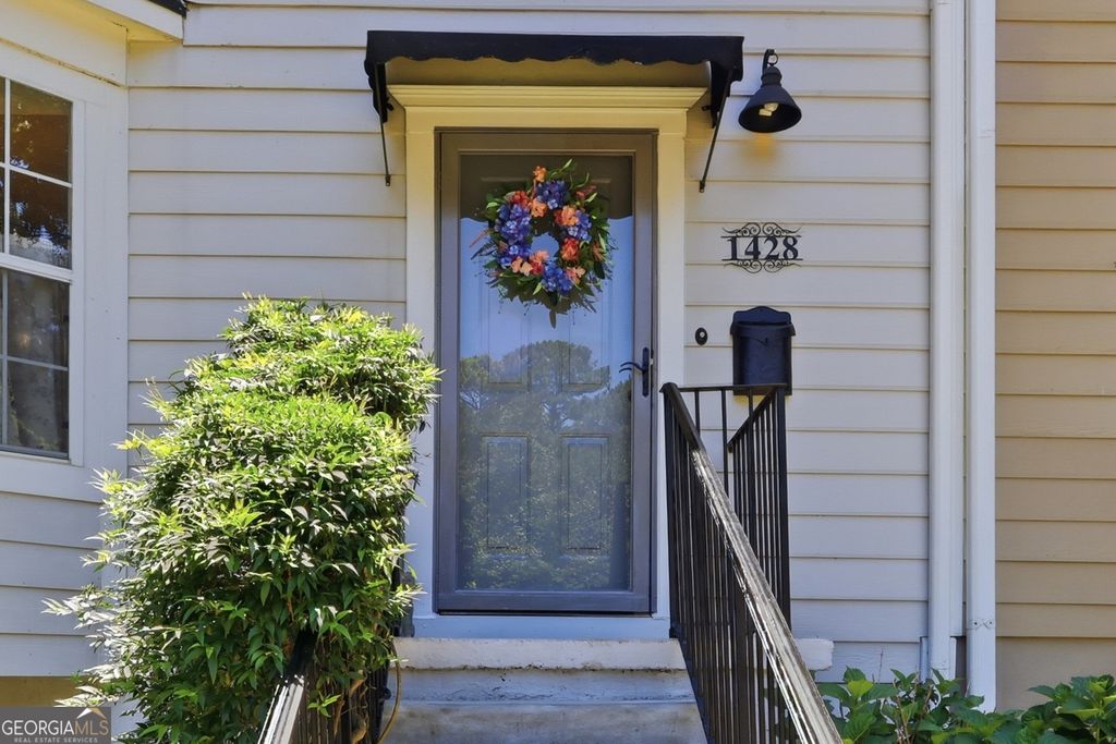 1428 Shiloh Way NW, Kennesaw, GA 30144