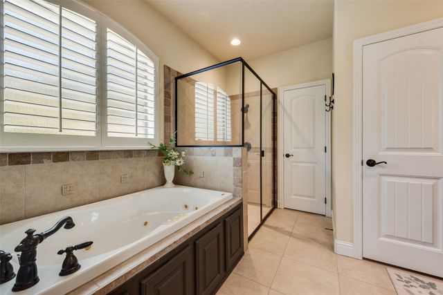 112 Trailview Lane, Weatherford, TX 76088