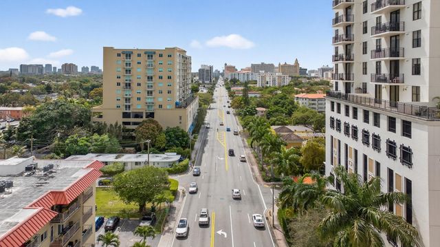 975 SW 37th Avenue, Miami, FL 33135