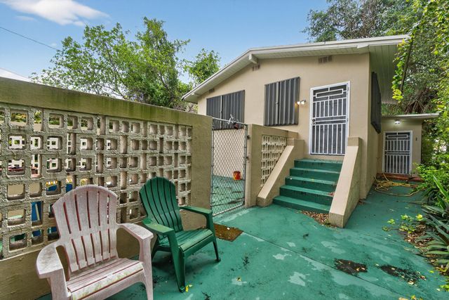 975 SW 37th Avenue, Miami, FL 33135