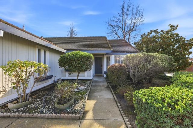 8657 Meandering Way, Antelope, CA 95843