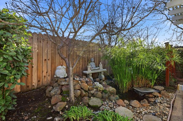 8657 Meandering Way, Antelope, CA 95843